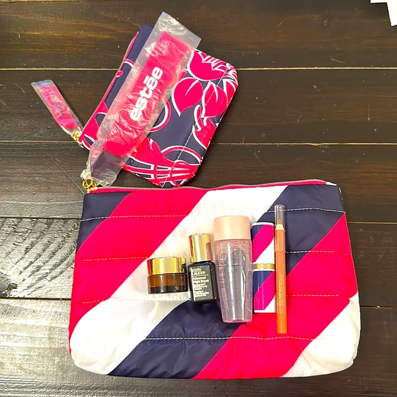 ESTÉE LAUDER KOSMETIK (TRAVEL SIZE) - Køb eller forudbestil online| Taxfree Heinemann Shop